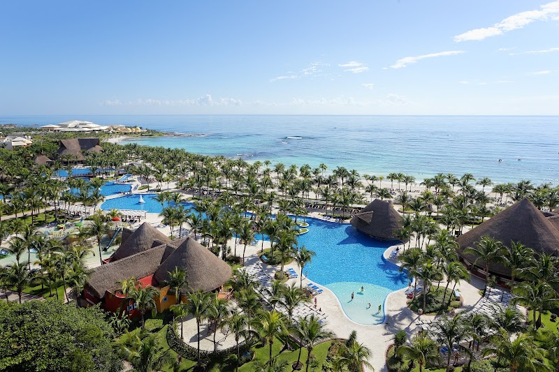 Barcelo Maya Colonial