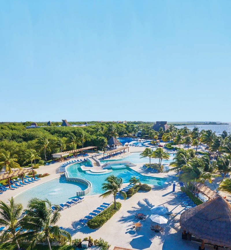 Bluebay Grand Esmeralda