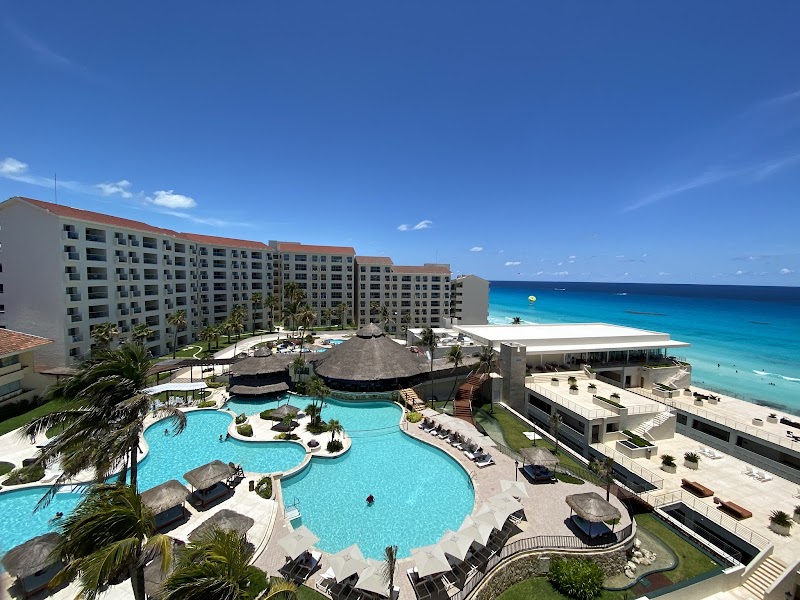 Emporio Cancun