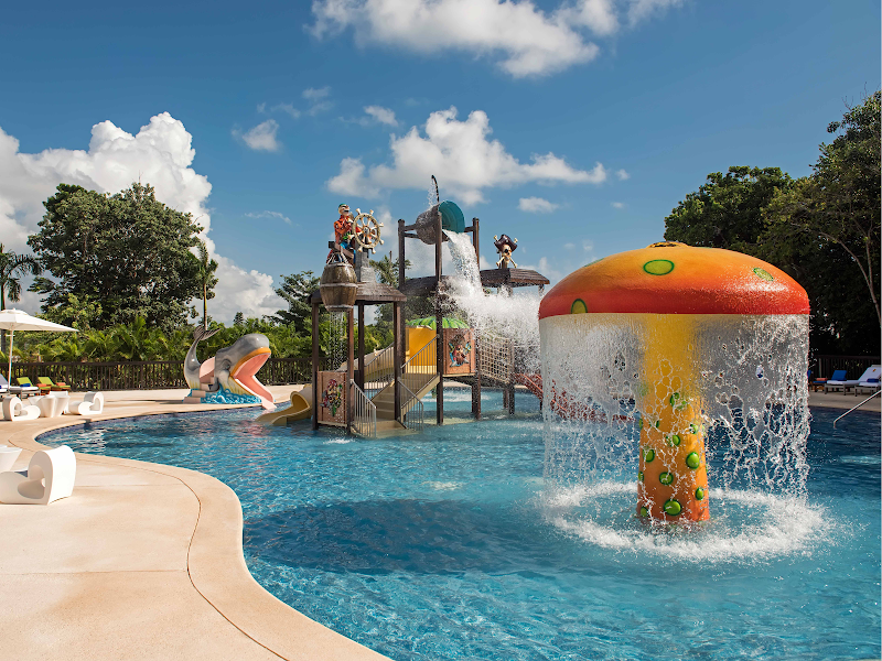 Family Club at Grand Riviera Princess