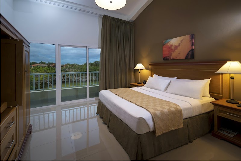 Hodelpa Garden Suites Golf and Convention Center