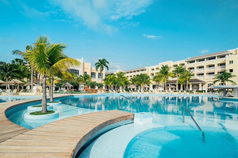 Iberostar Waves Rose Hall Beach