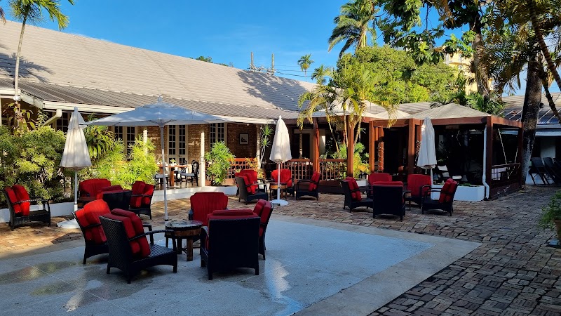 Island Inn Hotel
