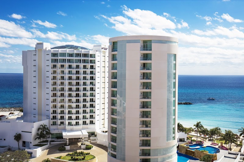 Krystal Grand Cancun