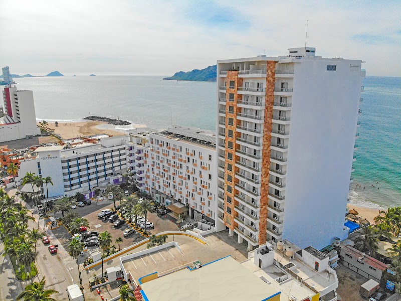 Pacific Palace