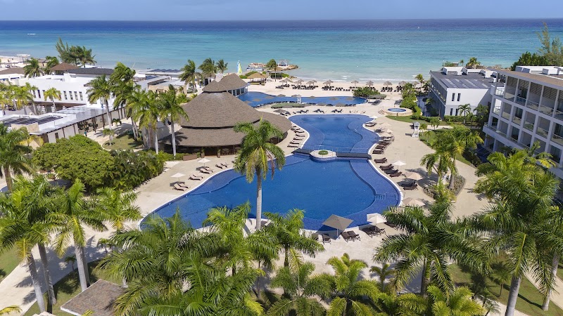 Royalton White Sands Beach Rst and Spa