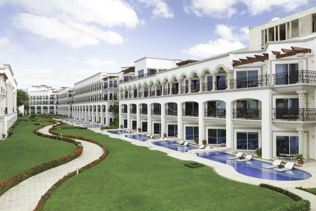 Hyatt Vivid Playa del Carmen (Formerly Hilton Playa del Carmen, All-inclusive Resort)